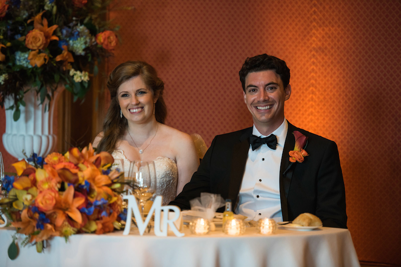 Mr. & Mrs., sweetheart table
