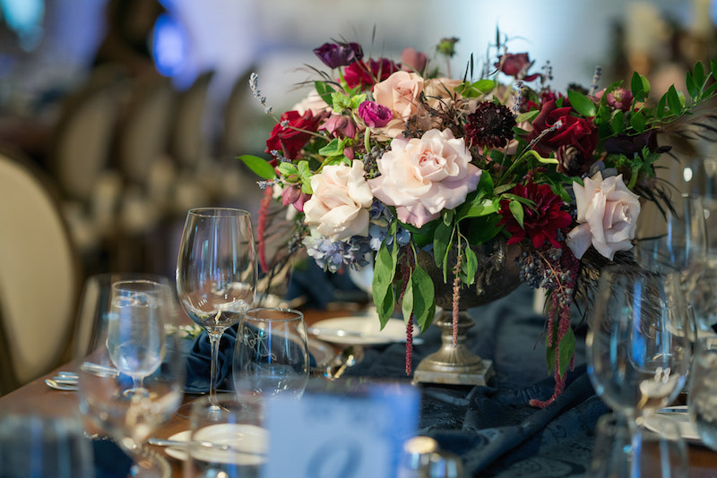 table setting, centerpiece, flowers