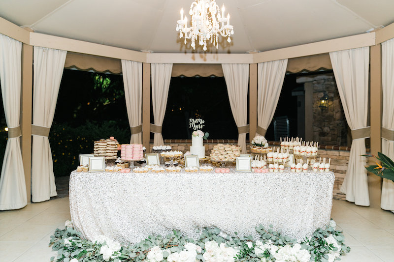 dessert table, wedding cake, chandelier