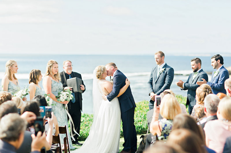 bride, groom, kiss, beach