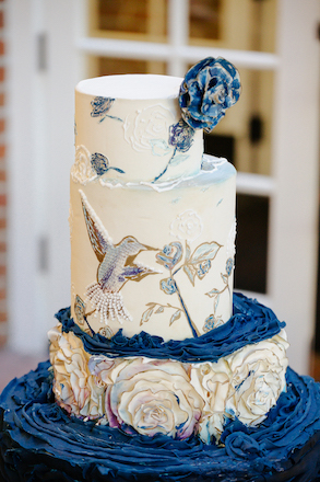 wedding cake, humming bird