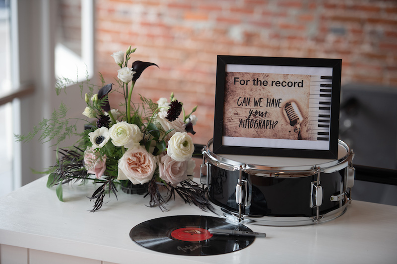 record, albulm, guest book, flowers