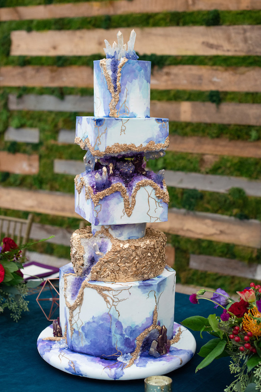 Wedding cake, geodes