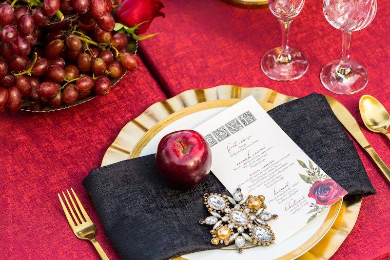 wedding invitation, stationery, menu card, apple, brooch, charger plate, napkin