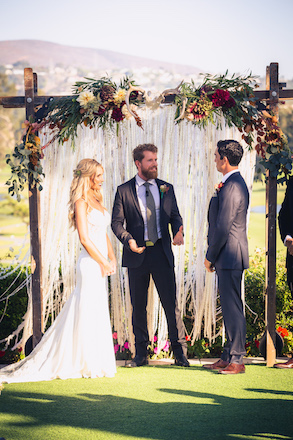 bride, groom, exchanging vows