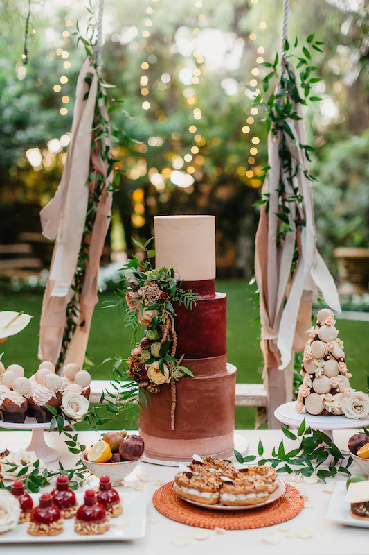 Wedding Cake, dessert table